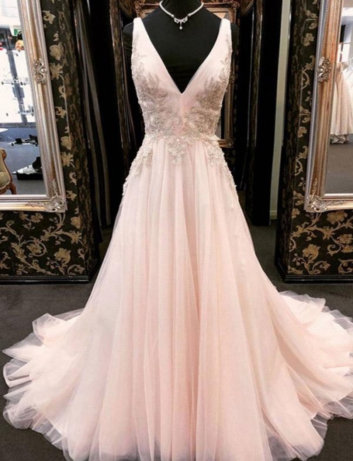 Flattering Soft Tulle Trendy V-neck Long-Length Sleeveless Lace Appliques Elegant Prom Dress Online | Suzhoudress UK