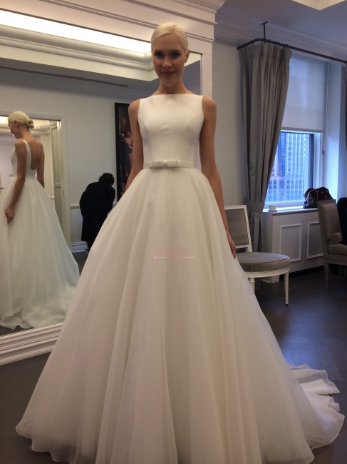 Elegant Jewel Backless Wedding Dress  A-line Sleeveless Bridal Gowns