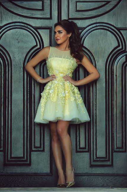 Cute Yellow Flowral Appliques Eveninf Dress Lace Mini Homecoming Dress MH017