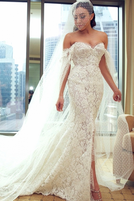 Gorgeous Sweetheart Lace Mermaid Wedding Dresses Front Split Bridal Dresses with Tulle Wrap