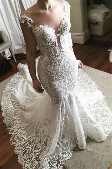Glamorous Sheer Tulle Wedding Dresses with Buttons Lace Fit and Flare Bridal Gowns Online