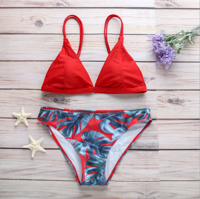 Modern Women Triangle Floral Print Bikini Set_3