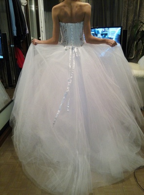 White A-Line Sweetheart Tulle Bridal Gown with Beadings Lace-Up Crystal Plus Size Wedding Dress_3