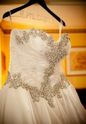 Sweetheart Ball Gown Plus Size Wedding Dresses Crystals Beads Chapel Train Princess Wedding Gowns BO9568_3
