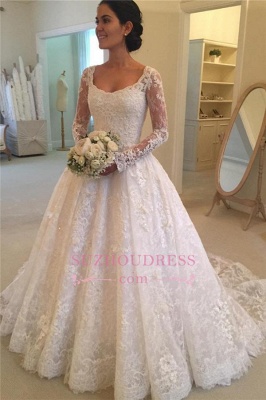 Squared Puffy Buttons Bridal Gowns  Elegant Court-Train Long-Sleeve Lace Wedding Dress_3