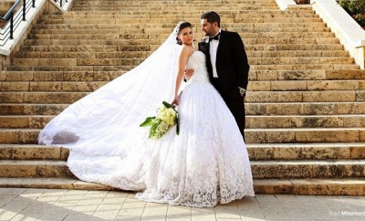 Noble Sweetheart Crystal Ball Gown Wedding Dress Lace Chapel Train Plus Size Princess Dress_2